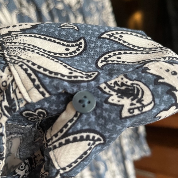 Button up drop waist dress, paisley like print - Picture 7 of 10